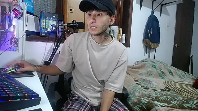 Snapshot of esjrobles chatting on February 2025 03:30:01 AM esjrobles online show from February 2025 03:30:01 AM