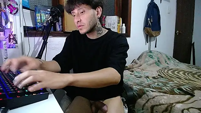 Snapshot of esjrobles chatting on February 2025 06:30:01 AM esjrobles online show from February 2025 06:30:01 AM