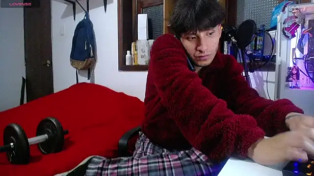 Snapshot of esjrobles chatting on February 2025 05:59:01 AM esjrobles online show from February 2025 05:59:01 AM