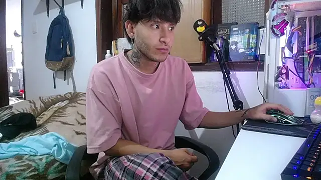 Snapshot of esjrobles chatting on February 2025 03:19:02 PM esjrobles online show from February 2025 03:19:02 PM