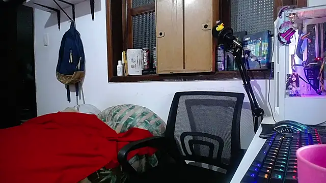 Snapshot of esjrobles chatting on March 2025 03:24:01 AM esjrobles online show from March 2025 03:24:01 AM