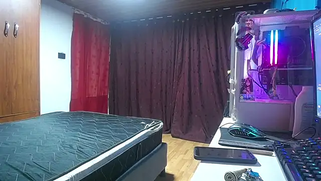 Snapshot of esjrobles chatting on March 2025 03:12:01 AM esjrobles online show from March 2025 03:12:01 AM