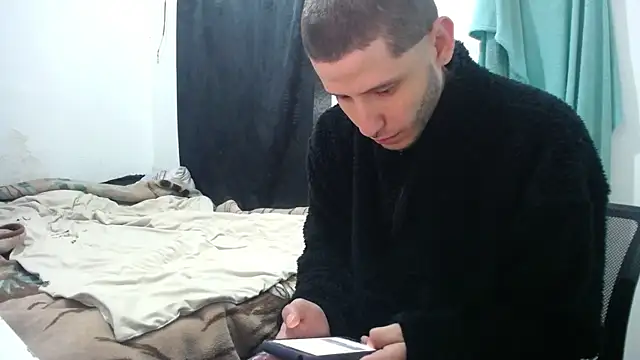 Snapshot of esjrobles chatting on September 2025 12:38:02 PM esjrobles online show from September 2025 12:38:02 PM