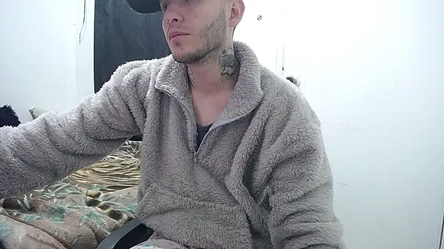 Snapshot of esjrobles chatting on September 2025 12:40:02 PM esjrobles online show from September 2025 12:40:02 PM