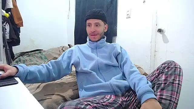 Snapshot of esjrobles chatting on September 2025 12:08:02 PM esjrobles online show from September 2025 12:08:02 PM