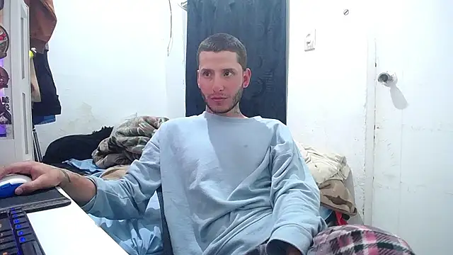 Snapshot of esjrobles chatting on September 2025 05:18:01 PM esjrobles online show from September 2025 05:18:01 PM