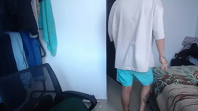 Snapshot of esjrobles chatting on March 2026 04:46:01 PM esjrobles online show from March 2026 04:46:01 PM