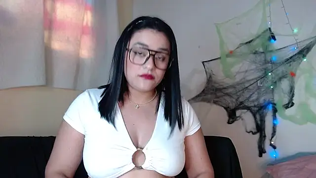 maraa lee online show from October 2025 08:03:02 PM