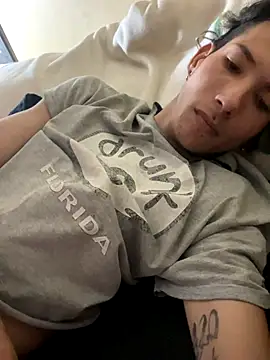 Snapshot of sexytripme chatting on December 2025 05:21:02 PM sexytripme online show from December 2025 05:21:02 PM