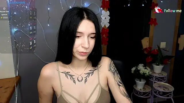 KarolinaBlacks online show from December 2025 12:36:02 PM