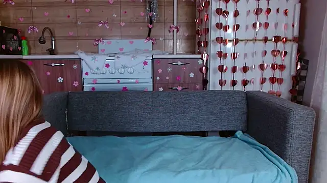 bellaa love  online show from February 2026 12:20:01 AM