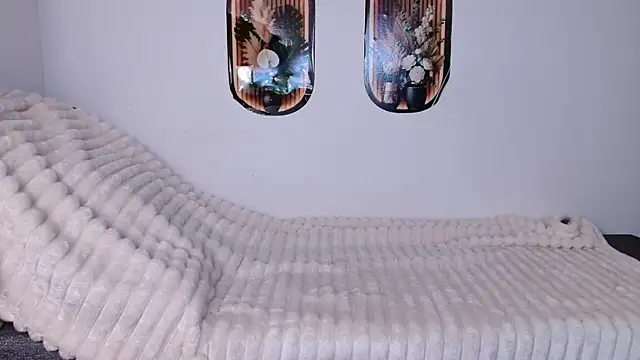 bellaa love  online show from April 2026 12:19:01 AM