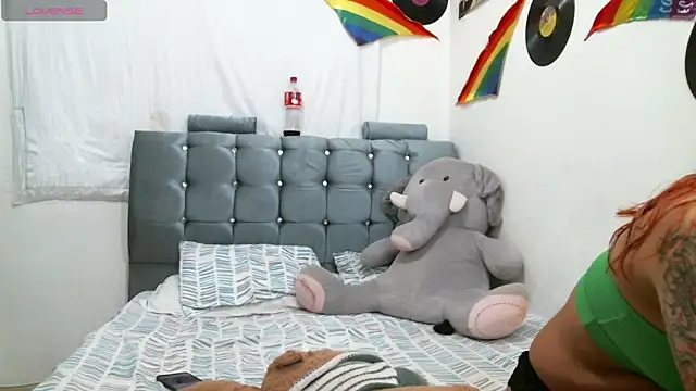 pamelaykamila online show from November 2025 05:28:02 AM