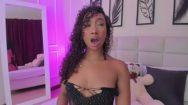 Snapshot of Amber__Sanchez chatting on March 2025 06:13:02 AM Amber  Sanchez online show from March 2025 06:13:02 AM