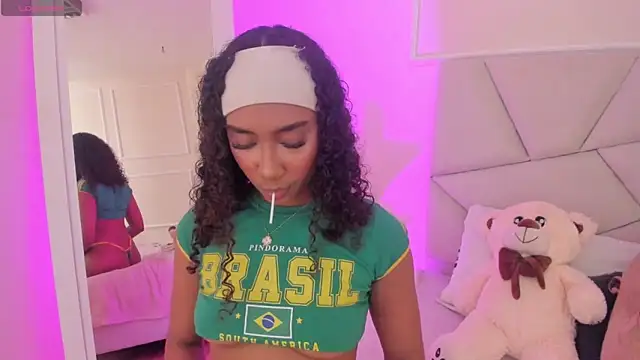 Snapshot of Amber__Sanchez chatting on March 2025 12:58:01 AM Amber  Sanchez online show from March 2025 12:58:01 AM