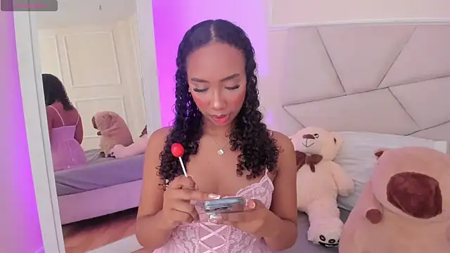 Snapshot of Amber__Sanchez chatting on March 2025 02:04:02 AM Amber  Sanchez online show from March 2025 02:04:02 AM