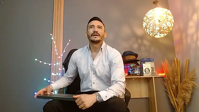 Reiko 85  online show from March 2026 02:45:03 PM