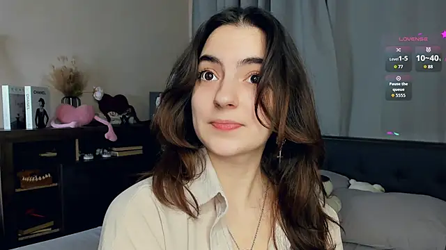 DracosMoon online show from October 2025 07:10:02 AM