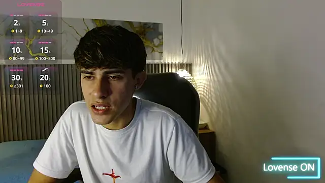 Snapshot of Dyla_n18 chatting on November 2025 08:41:01 PM Dyla n18 online show from November 2025 08:41:01 PM