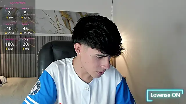 Dyla n18 online show from March 2026 08:52:01 PM