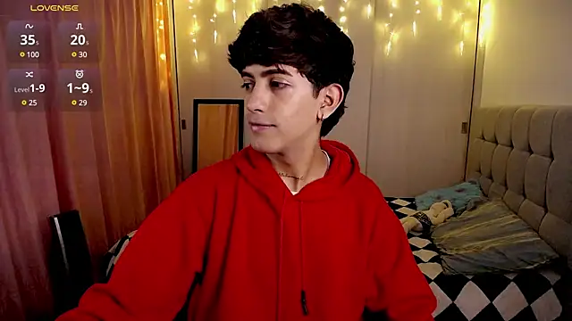 teobowny  online show from December 2024 10:22:01 PM