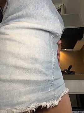 Snapshot of AndyFire69 chatting on December 2025 03:52:01 PM AndyFire69 online show from December 2025 03:52:01 PM