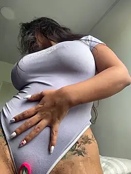 Snapshot of AndyFire69 chatting on January 2026 08:56:01 PM AndyFire69 online show from January 2026 08:56:01 PM