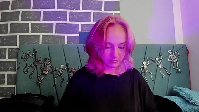 Alterego1   online show from October 2025 11:39:02 AM