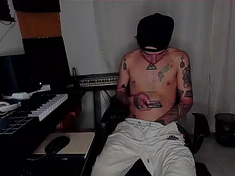 patrik tattoo  online show from January 2025 03:37:01 AM