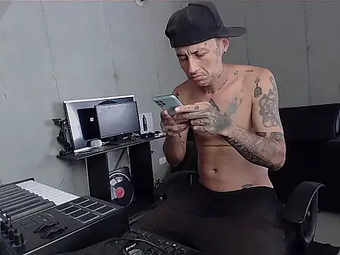 patrik tattoo  online show from February 2026 05:16:01 PM