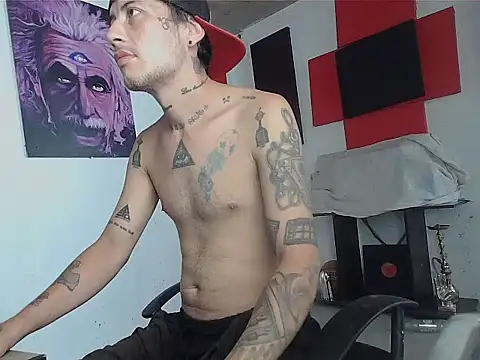 Snapshot of patrik_tattoo_ chatting on May 2026 04:02:02 PM patrik tattoo online show from May 2026 04:02:02 PM
