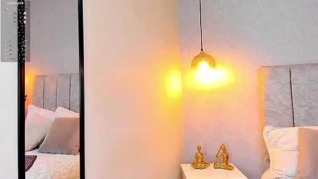 tutu milf online show from February 2025 07:11:01 PM