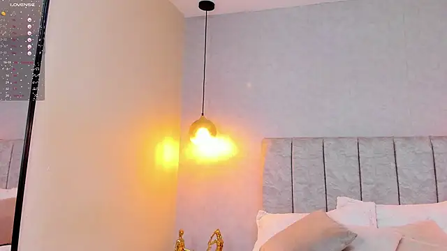 tutu milf online show from March 2025 07:12:01 PM