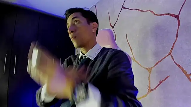 EdwardVlad online show from December 2024 07:11:01 PM