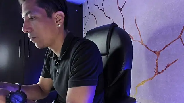 EdwardVlad online show from December 2024 10:30:01 PM