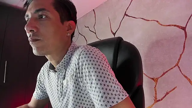 EdwardVlad online show from December 2024 07:12:01 PM