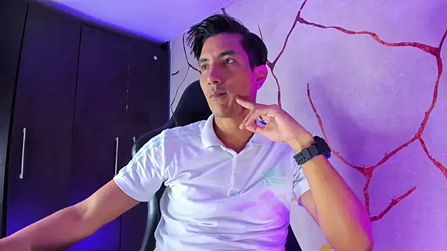 EdwardVlad online show from December 2024 07:10:01 PM