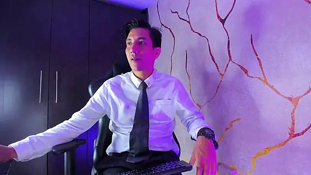 EdwardVlad online show from December 2024 10:32:02 PM