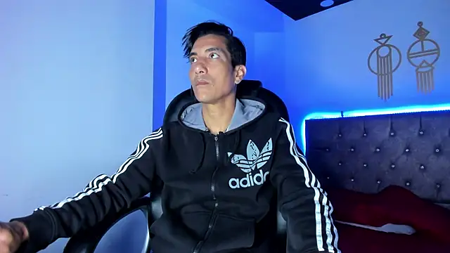 EdwardVlad online show from December 2024 12:34:01 PM