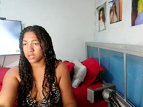 Snapshot of bellacrespalatina chatting on August 2026 07:28:01 PM bellacrespalatina online show from August 2026 07:28:01 PM