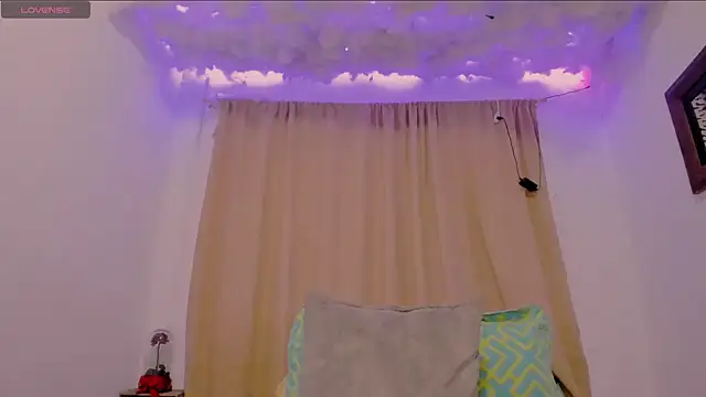 Lauu G online show from March 2025 11:31:02 PM