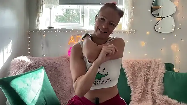 MelodyRoseUk online show from September 2025 10:37:01 AM