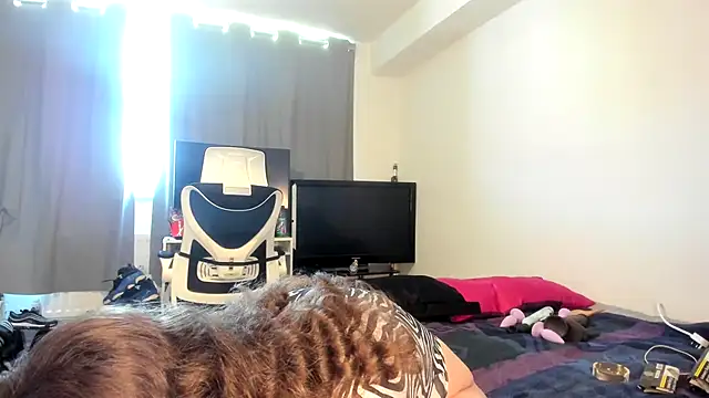 ENGLISHEMILY 69 online show from January 2025 11:44:02 AM