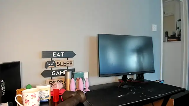 ENGLISHEMILY 69 online show from March 2025 10:43:02 AM