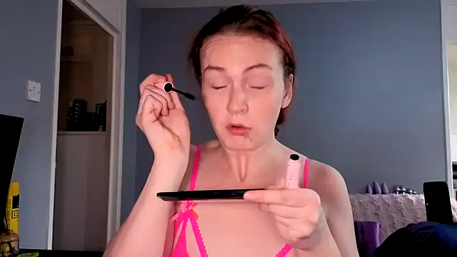 ENGLISHEMILY 69 online show from October 2025 09:53:01 AM