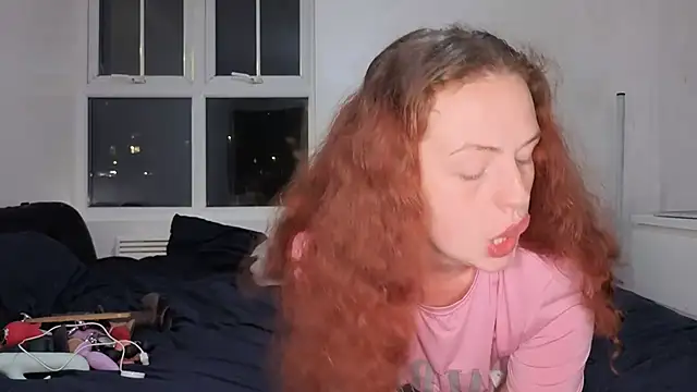 ENGLISHEMILY 69 online show from April 2026 09:46:01 PM