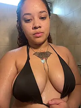 zulyjones online show from July 2026 07:41:02 PM