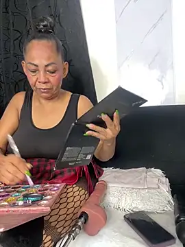 chiquimaturesexy online show from April 2026 09:34:01 PM