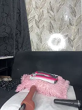 chiquimaturesexy online show from April 2026 09:50:02 PM