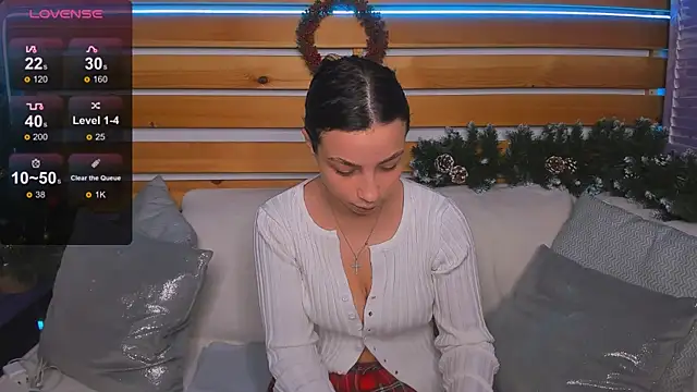 Snapshot of Tanita_Lambic chatting on December 2024 01:37:02 AM Tanita Lambic online show from December 2024 01:37:02 AM